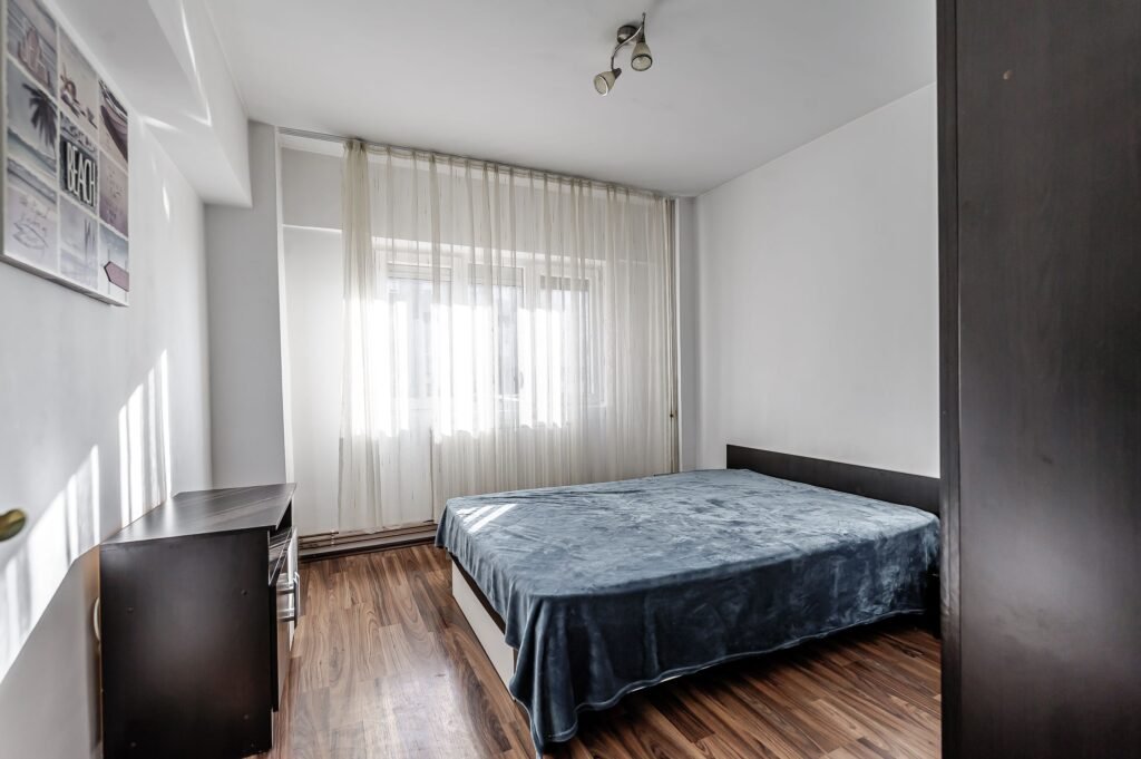 De vânzare REZERVAT! Apartament 2 Camere, Etajul 1, Piața mică, Arad în zona Central 2 camere 1 dormitor Arad 1