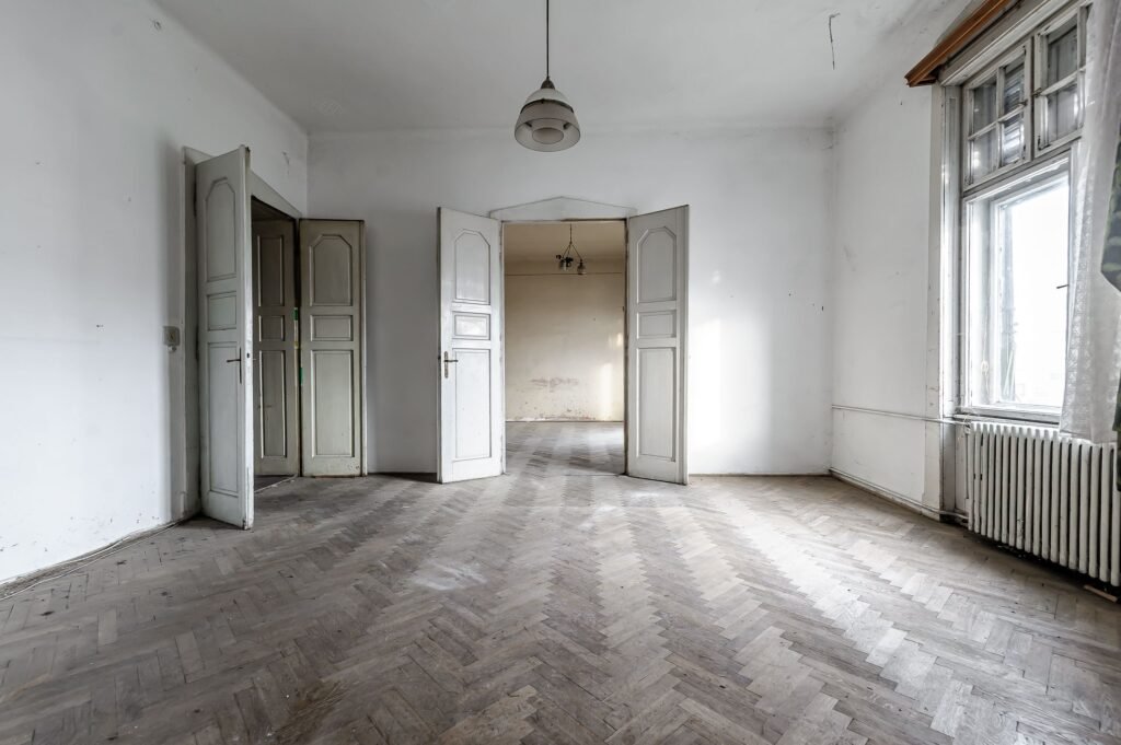 De vânzare REZERVAT! Apartament 4 camere, etaj 1, în Palatul Steiner, Arad în zona Boul Rosu 4 camere 3 dormitoare Arad 7