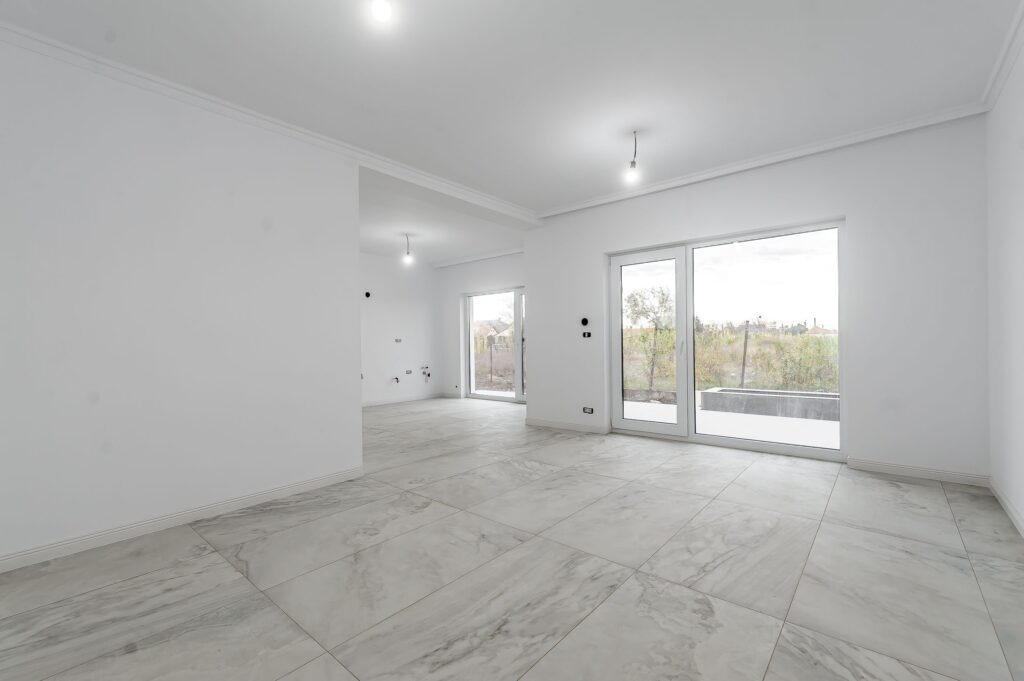 Vilă nouă cu terasă panoramică – design premium, 4 dormitoare, în Gai De vânzare Vilă nouă cu terasă panoramică – design premium, 4 dormitoare, în Gai în zona Gai 5 camere 4 dormitoare Arad 1