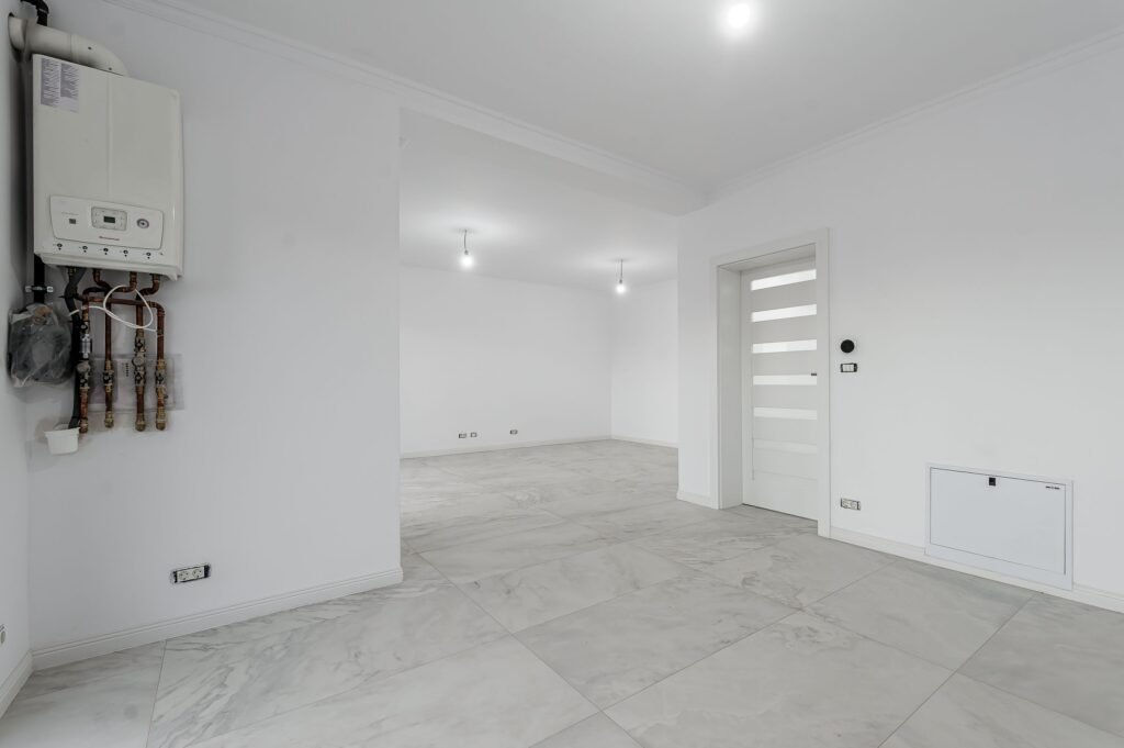 Vilă nouă cu terasă panoramică – design premium, 4 dormitoare, în Gai De vânzare Vilă nouă cu terasă panoramică – design premium, 4 dormitoare, în Gai în zona Gai 5 camere 4 dormitoare Arad 1