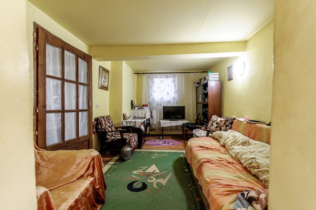 De vânzare 🌟 Oportunitate Unică de Vânzare în Variasu Mare! 🌟 în zona Arad 4 camere Arad 4