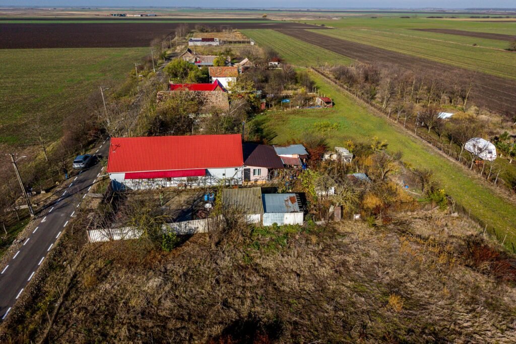 De vânzare 🌟 Oportunitate Unică de Vânzare în Variasu Mare! 🌟 în zona Arad 4 camere Arad 8