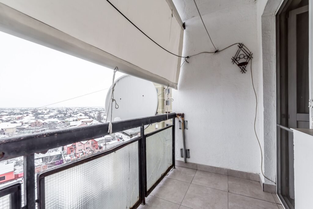 Apartament 3 camere decomandat – Vlaicu, Arad – COMISION 0% De vânzare Apartament 3 camere decomandat – Vlaicu, Arad – COMISION 0% în zona Aurel Vlaicu 3 camere 2 dormitoare Arad 1