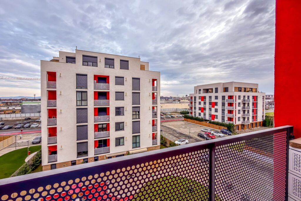 De vânzare Apartament complet mobilat și utilat în ARED CITY, disponibil imediat în zona UTA 2 camere 1 dormitor Arad 4