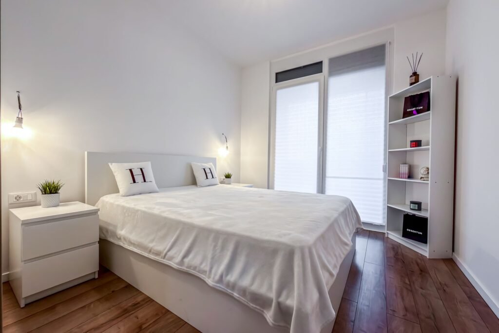 De vânzare Apartament complet mobilat și utilat în ARED CITY, disponibil imediat în zona UTA 2 camere 1 dormitor Arad 6