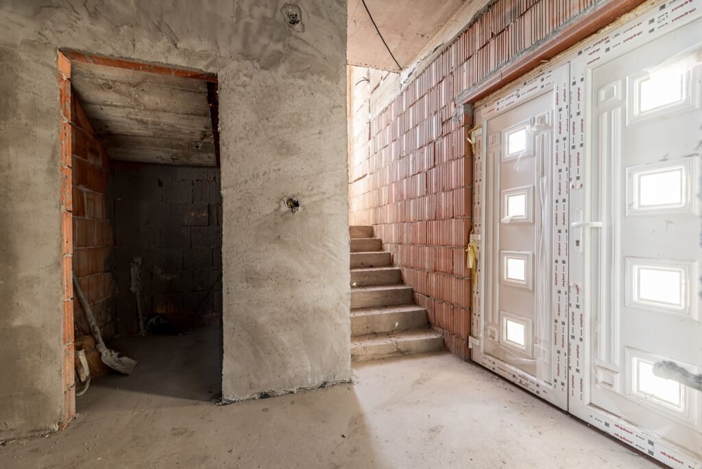 Casă nouă cu etaj semifinalizată în Aradul Nou De vânzare Casă nouă cu etaj semifinalizată în Aradul Nou în zona Aradul Nou 4 camere 3 dormitoare Arad 1