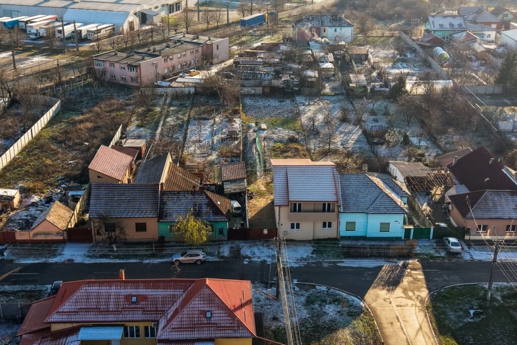 Casă nouă cu etaj semifinalizată în Aradul Nou De vânzare Casă nouă cu etaj semifinalizată în Aradul Nou în zona Aradul Nou 4 camere 3 dormitoare Arad 1