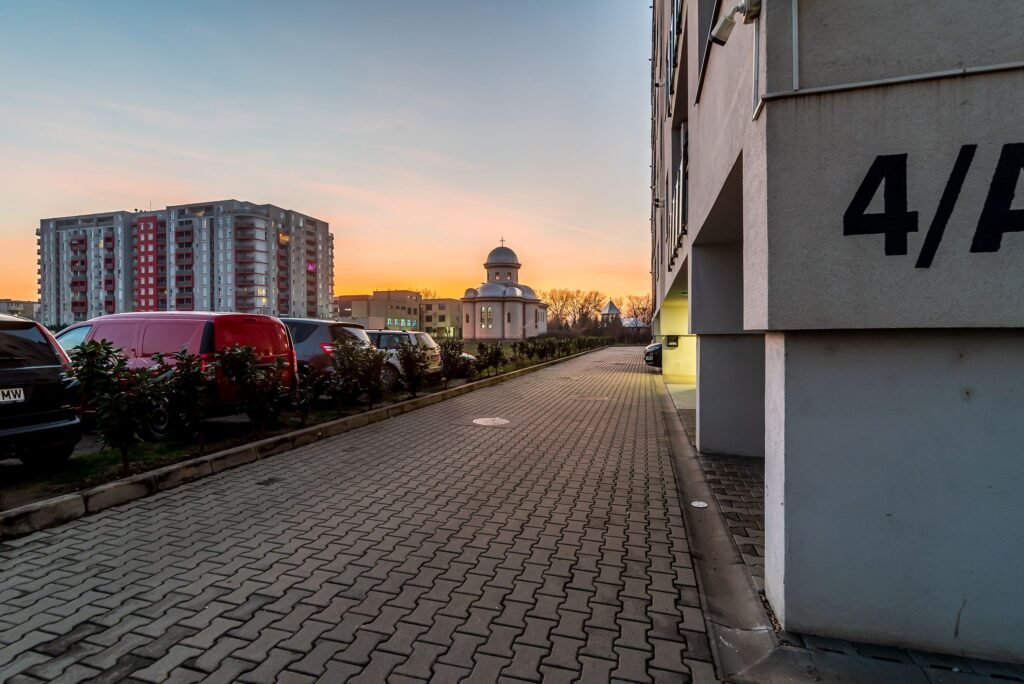 Rezervat! Apartament 2 camere, bloc nou, malul Mureșului De vânzare Rezervat! Apartament 2 camere, bloc nou, malul Mureșului în zona Micalaca 2 camere 1 dormitor Arad 1