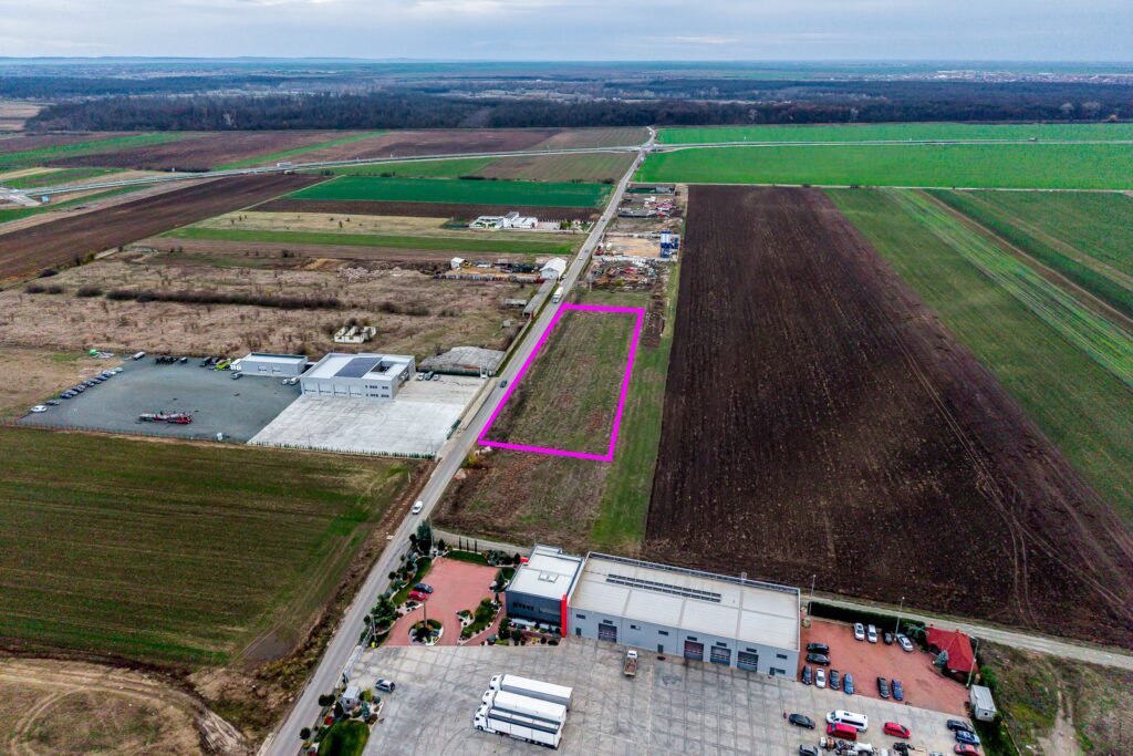 Teren cu acces DN7 și A1, ideal pentru dezvoltări industriale De vânzare Teren cu acces DN7 și A1, ideal pentru dezvoltări industriale în zona Est Arad 1