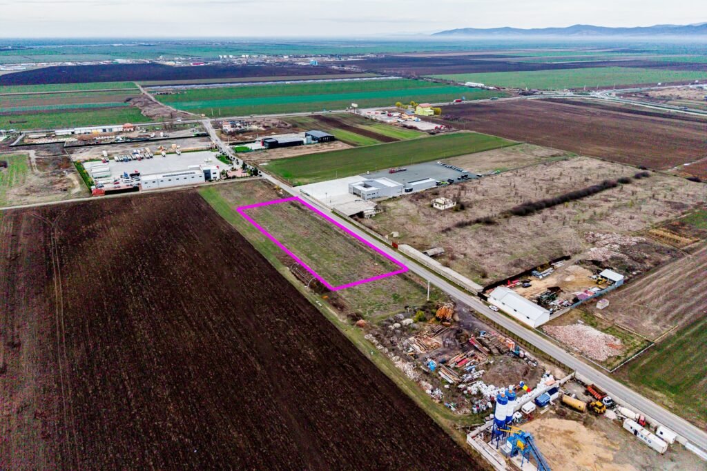 Teren cu acces DN7 și A1, ideal pentru dezvoltări industriale De vânzare Teren cu acces DN7 și A1, ideal pentru dezvoltări industriale în zona Est Arad 1