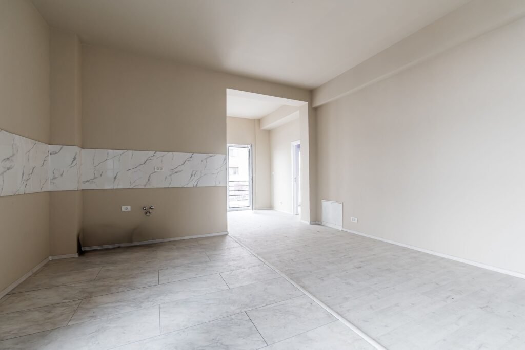 Apartament in bloc nou la INTIM etaj 2 cu loc de parcare De vânzare Apartament in bloc nou la INTIM etaj 2 cu loc de parcare în zona Intim 2 camere 1 dormitor Arad 1