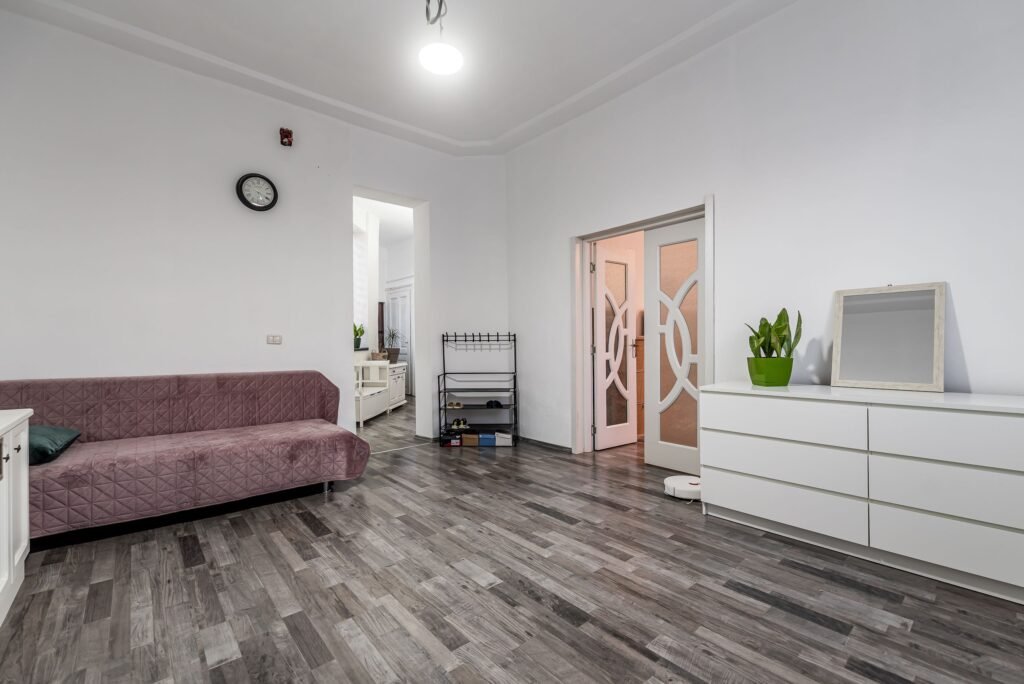 Casa la cheie in Gradiste, zona excelenta, teren 411 mp Comision 0 De vânzare Casa la cheie in Gradiste, zona excelenta, teren 411 mp Comision 0 în zona Gradiste 3 camere 2 dormitoare Arad 1