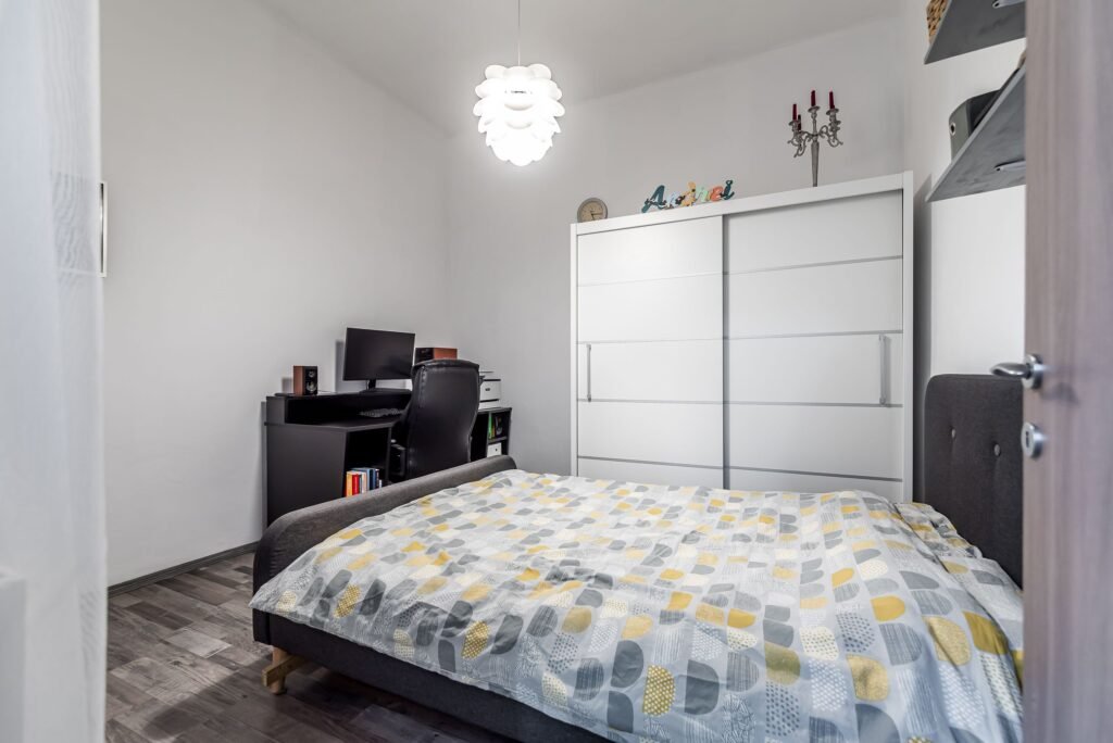 Casa la cheie in Gradiste, zona excelenta, teren 411 mp Comision 0 De vânzare Casa la cheie in Gradiste, zona excelenta, teren 411 mp Comision 0 în zona Gradiste 3 camere 2 dormitoare Arad 1