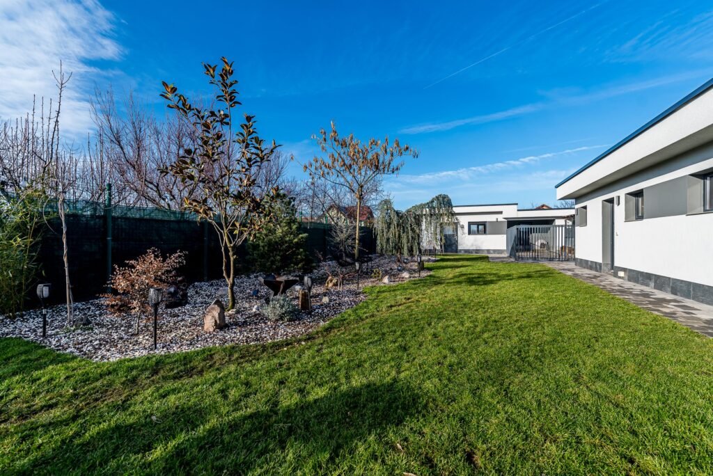 De vânzare Vilă premium cu teren generos, la 10 km de Arad, Zimandcuz în zona Arad 5 camere 4 dormitoare Arad 1