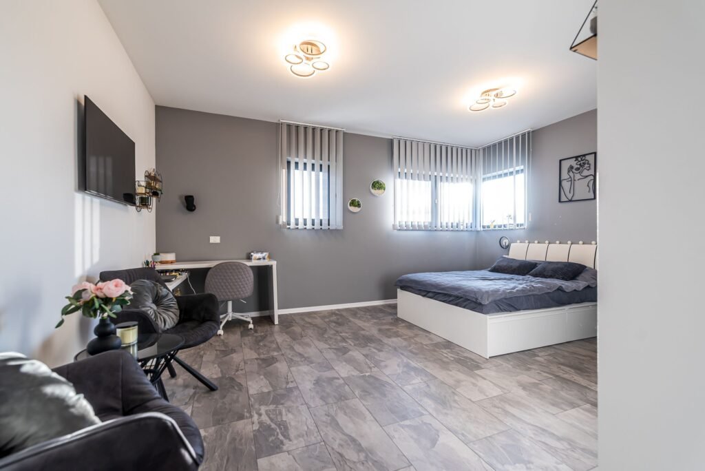 De vânzare Vilă premium cu teren generos, la 10 km de Arad, Zimandcuz în zona Arad 5 camere 4 dormitoare Arad 1