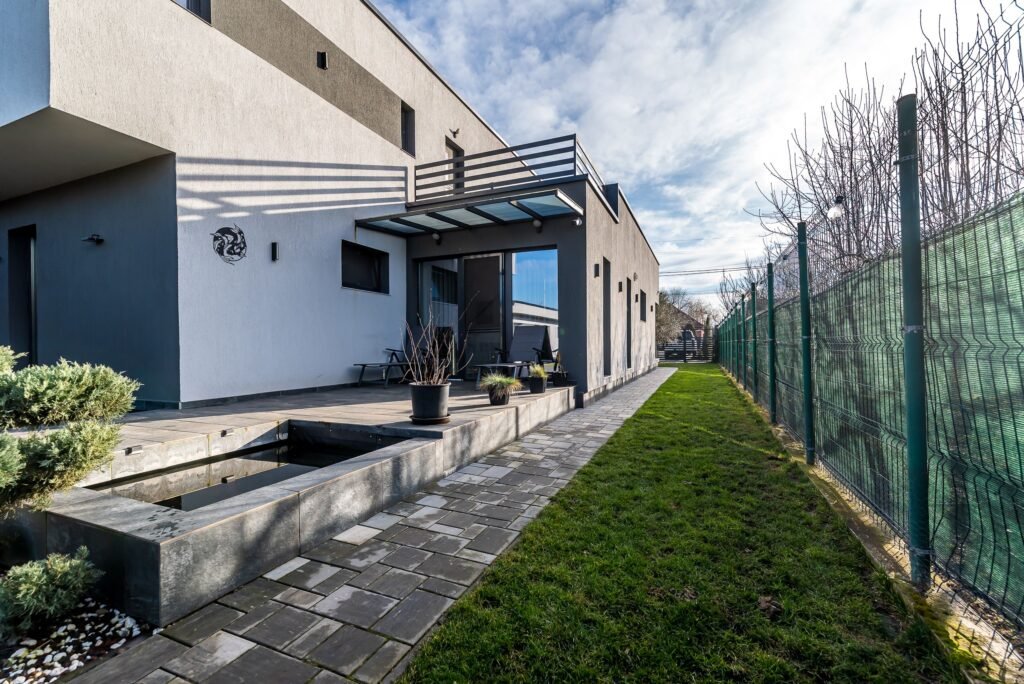 De vânzare Vilă premium cu teren generos, la 10 km de Arad, Zimandcuz în zona Arad 5 camere 4 dormitoare Arad 1