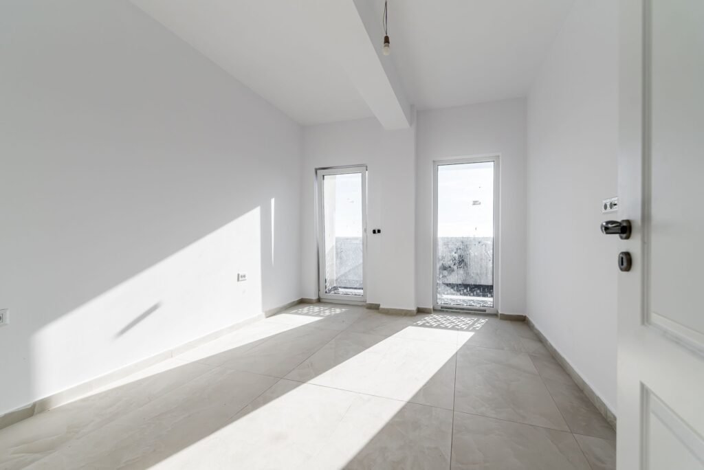 De vânzare Apartament 2 camere în bloc finalizat – Micalaca | Parcare inclusă în zona Micalaca 3 camere 2 dormitoare Arad 1