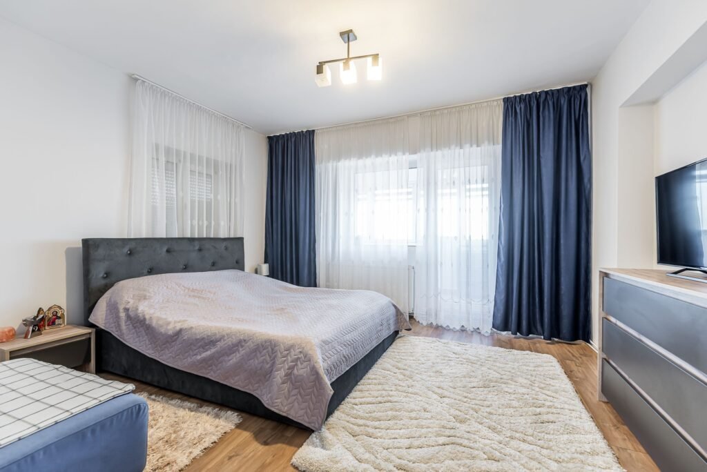 Apartament decomandat 4 camere – str. Condurasilor – COMISION 0 De vânzare Apartament decomandat 4 camere - str. Condurasilor - COMISION 0 în zona Alfa 4 camere 2 dormitoare Arad 1