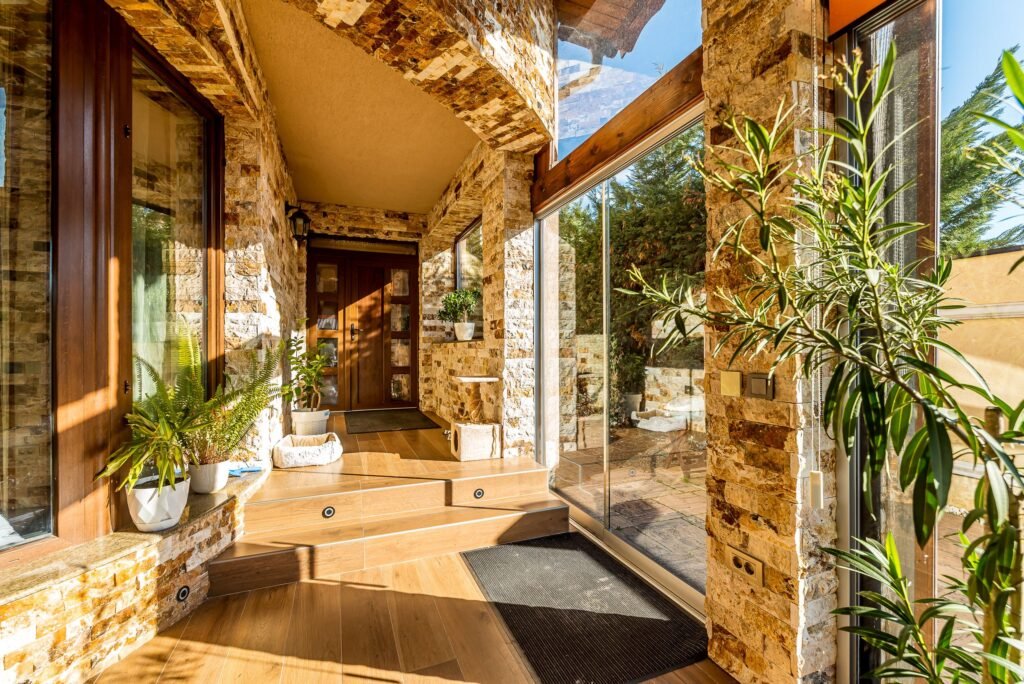 Casă SMART autonomă energetic, 4 dormitoare, Aradul Nou De vânzare Casă SMART autonomă energetic, 4 dormitoare, Aradul Nou în zona Aradul Nou 5 camere 4 dormitoare Arad 1