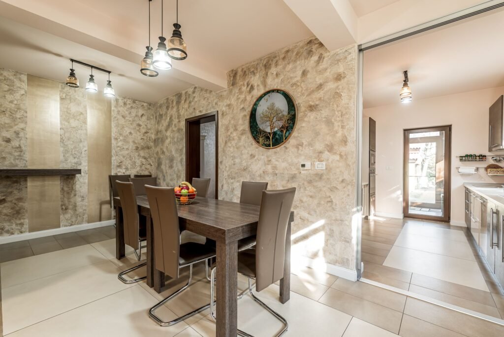 Casă SMART autonomă energetic, 4 dormitoare, Aradul Nou De vânzare Casă SMART autonomă energetic, 4 dormitoare, Aradul Nou în zona Aradul Nou 5 camere 4 dormitoare Arad 1