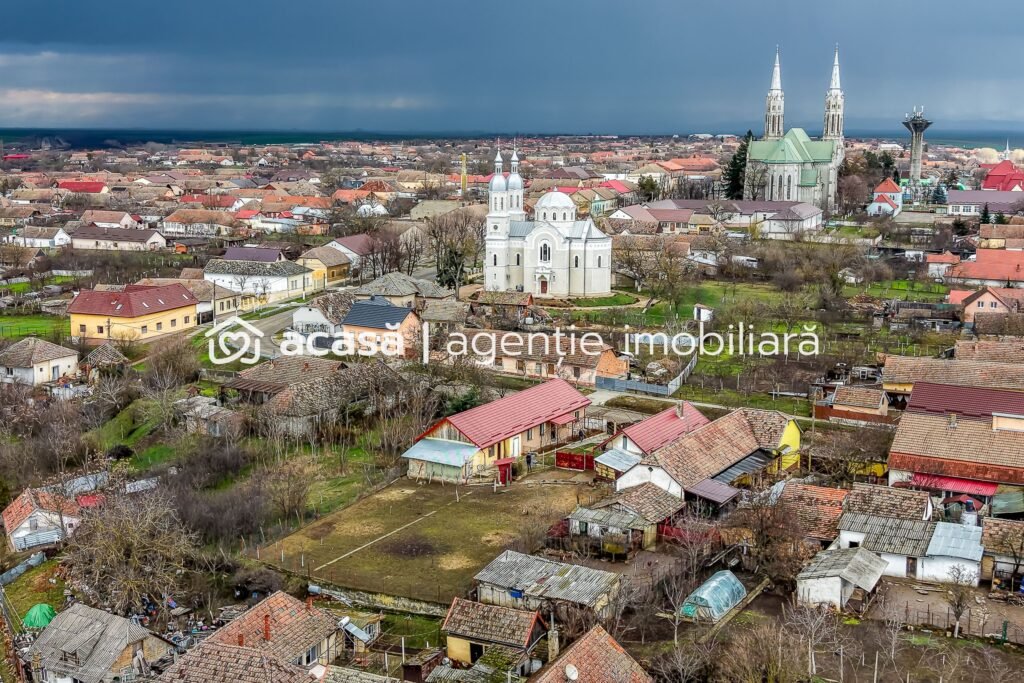 De vânzare Casă în Vinga – restaurată Integral 2025 | 3 camere | teren generos în zona Arad 3 camere 2 dormitoare Arad 1