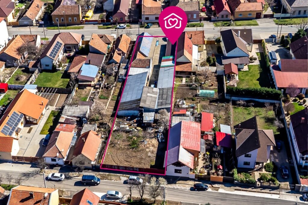 Teren 1358 mp, 2 fronturi stradale, Aradul Nou, toate utilitățile De vânzare Teren 1358 mp, 2 fronturi stradale, Aradul Nou, toate utilitățile în zona Aradul Nou 5 camere Arad 1