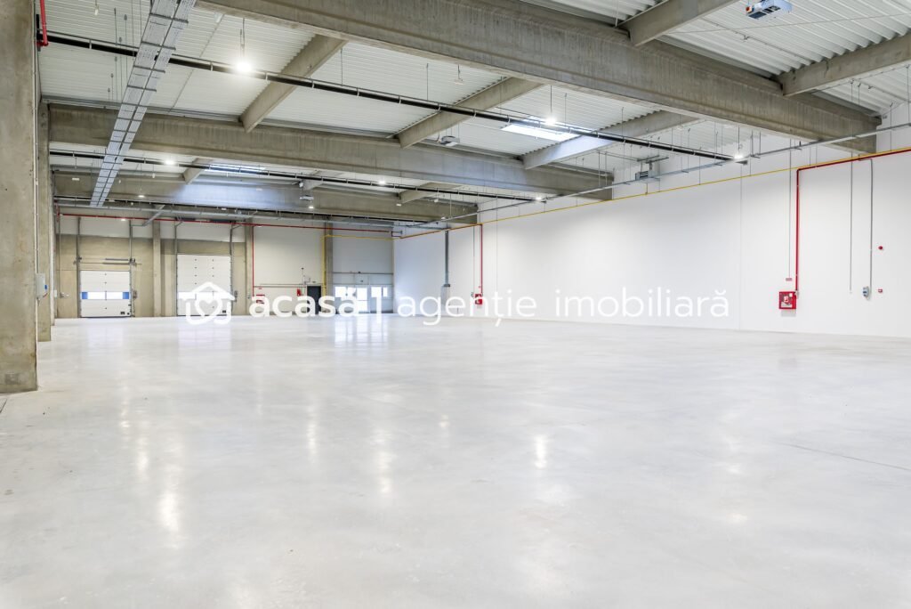De închiriat 4646 mp - Hala industriala de inchiriat in Parc Industrial Arad în zona Nord 12 camere Arad 1