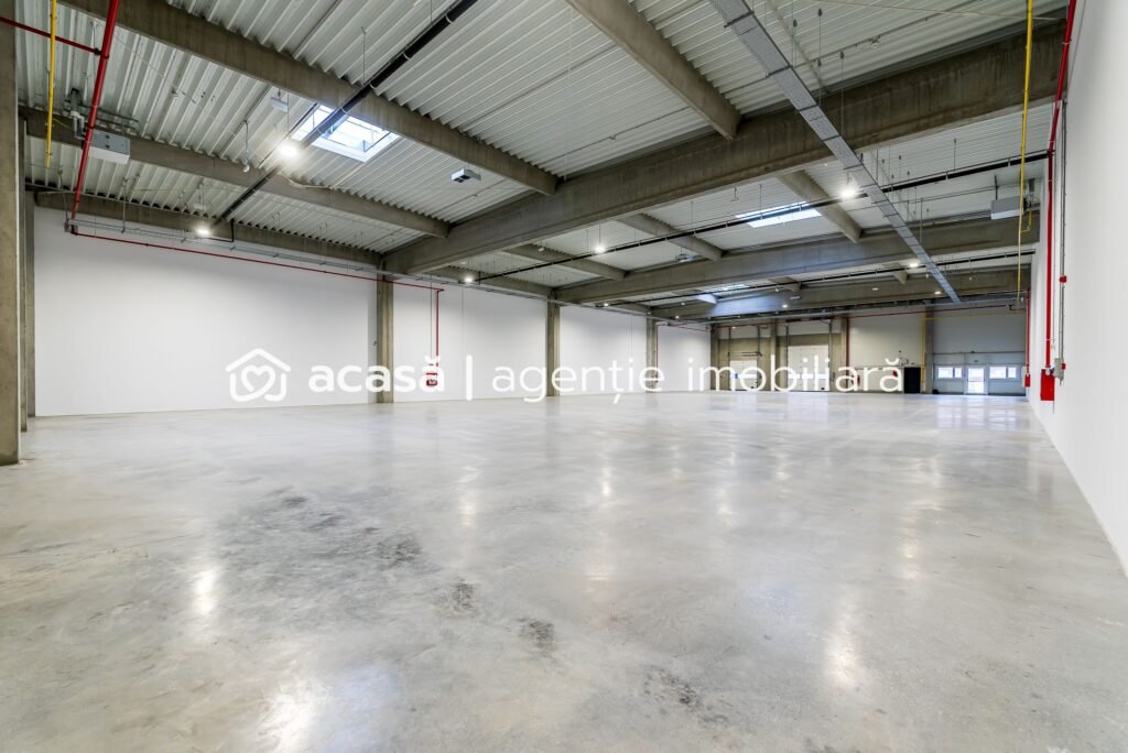 De închiriat 4646 mp - Hala industriala de inchiriat in Parc Industrial Arad în zona Nord 12 camere Arad 1