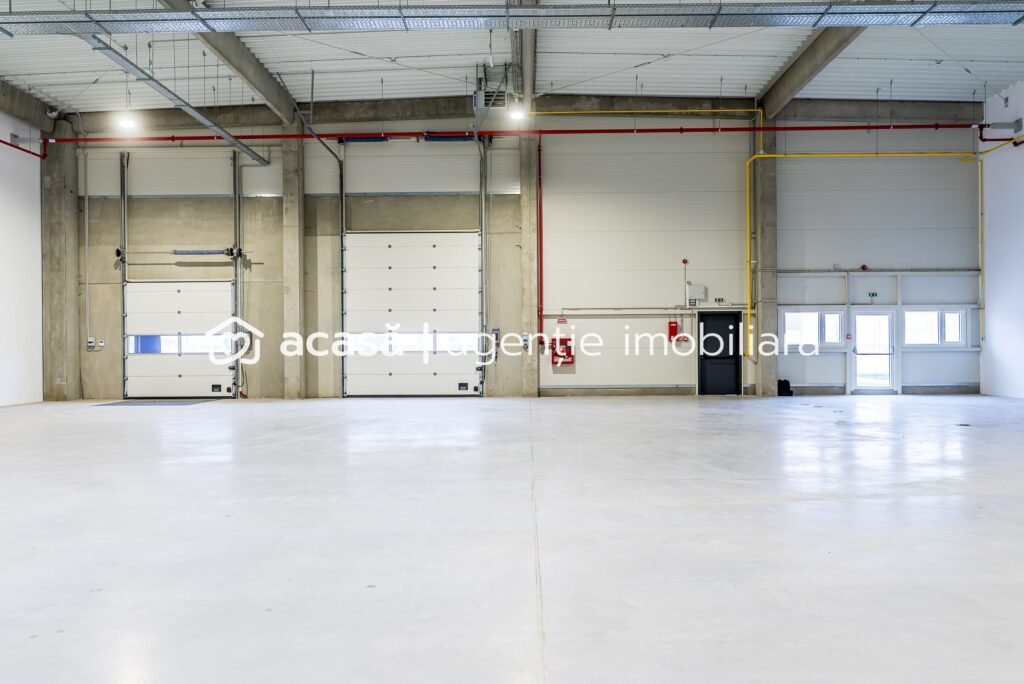 De închiriat 4646 mp - Hala industriala de inchiriat in Parc Industrial Arad în zona Nord 12 camere Arad 1