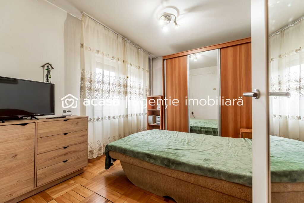 De vânzare Apartament 2 camere,  Etaj 1 - Zona Aurel Vlaicu în zona Aurel Vlaicu 2 camere 1 dormitor Arad 1