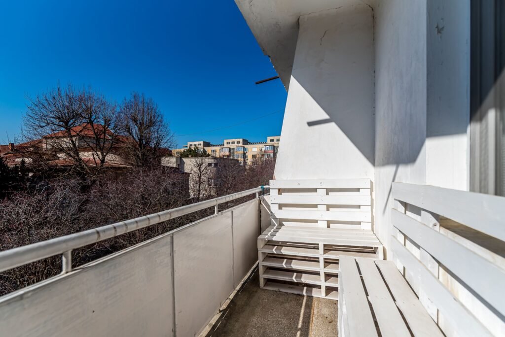 Apartament 2 camere decomandat, Podgoria – COMISION 0 De vânzare Apartament 2 camere decomandat, Podgoria - COMISION 0 în zona Podgoria 2 camere 1 dormitor Arad 1