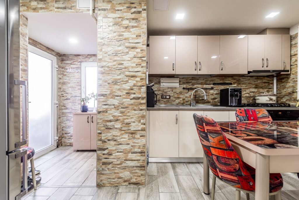 De vânzare Apartament 2 camere in Parneava în zona Parneava 2 camere 2 dormitoare Arad 1