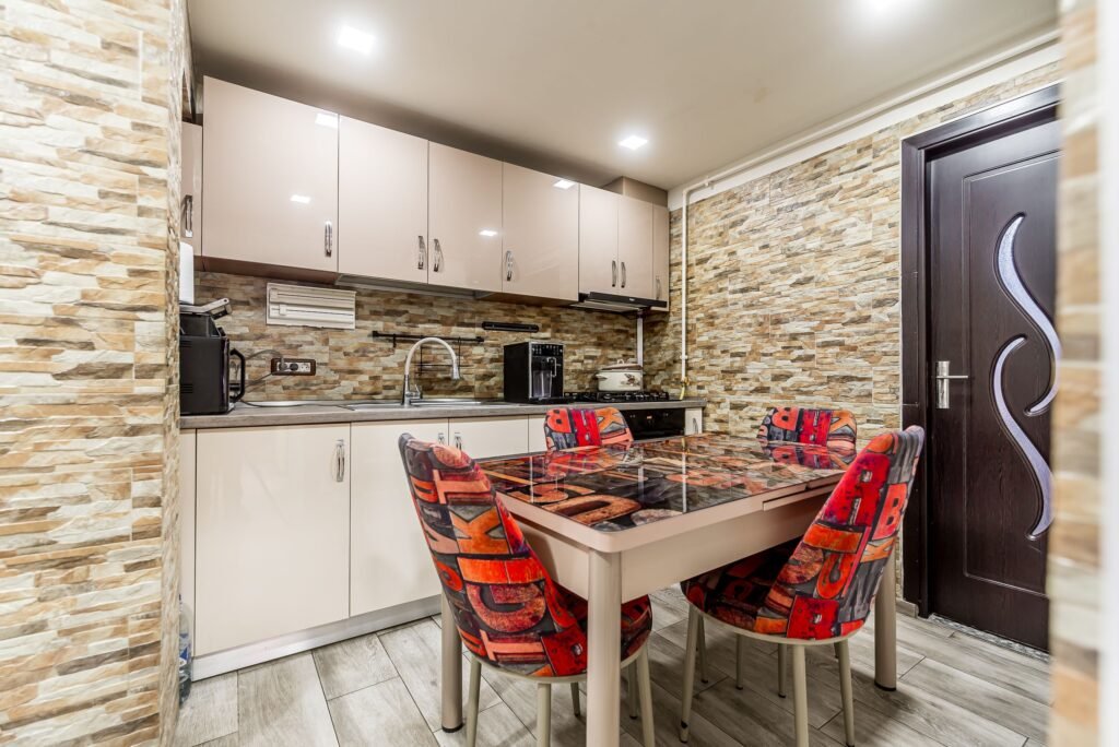 De vânzare Apartament 2 camere in Parneava în zona Parneava 2 camere 2 dormitoare Arad 1