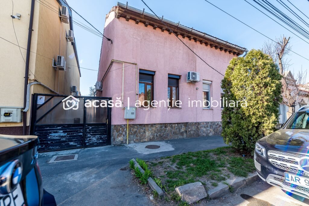 De vânzare Apartament 2 camere in Parneava în zona Parneava 2 camere 2 dormitoare Arad 1