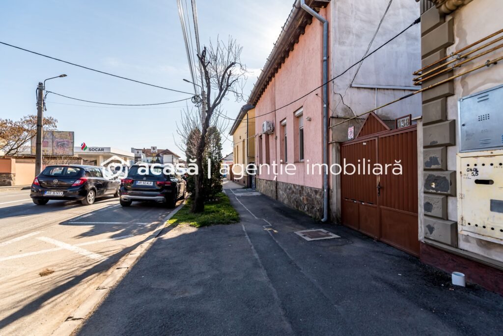 De vânzare Apartament 2 camere in Parneava în zona Parneava 2 camere 2 dormitoare Arad 1