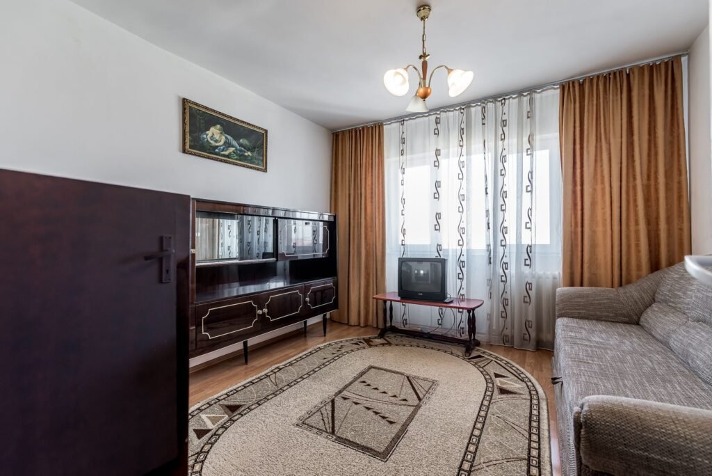 Apartament cu 3 camere în Podgoria Arad, vedere frumoasă, 2 balcoane De vânzare Apartament cu 3 camere în Podgoria Arad, vedere frumoasă, 2 balcoane în zona Podgoria 3 camere 2 dormitoare Arad 1