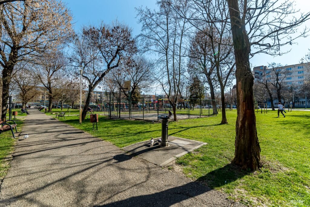 Apartament cu 3 camere în Podgoria Arad, vedere frumoasă, 2 balcoane De vânzare Apartament cu 3 camere în Podgoria Arad, vedere frumoasă, 2 balcoane în zona Podgoria 3 camere 2 dormitoare Arad 1