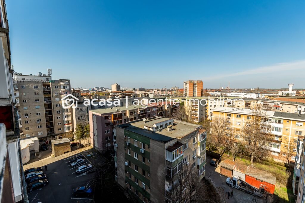 De vânzare Apartament cu 3 camere în Podgoria Arad, vedere frumoasă, 2 balcoane în zona Podgoria 3 camere 2 dormitoare Arad 1