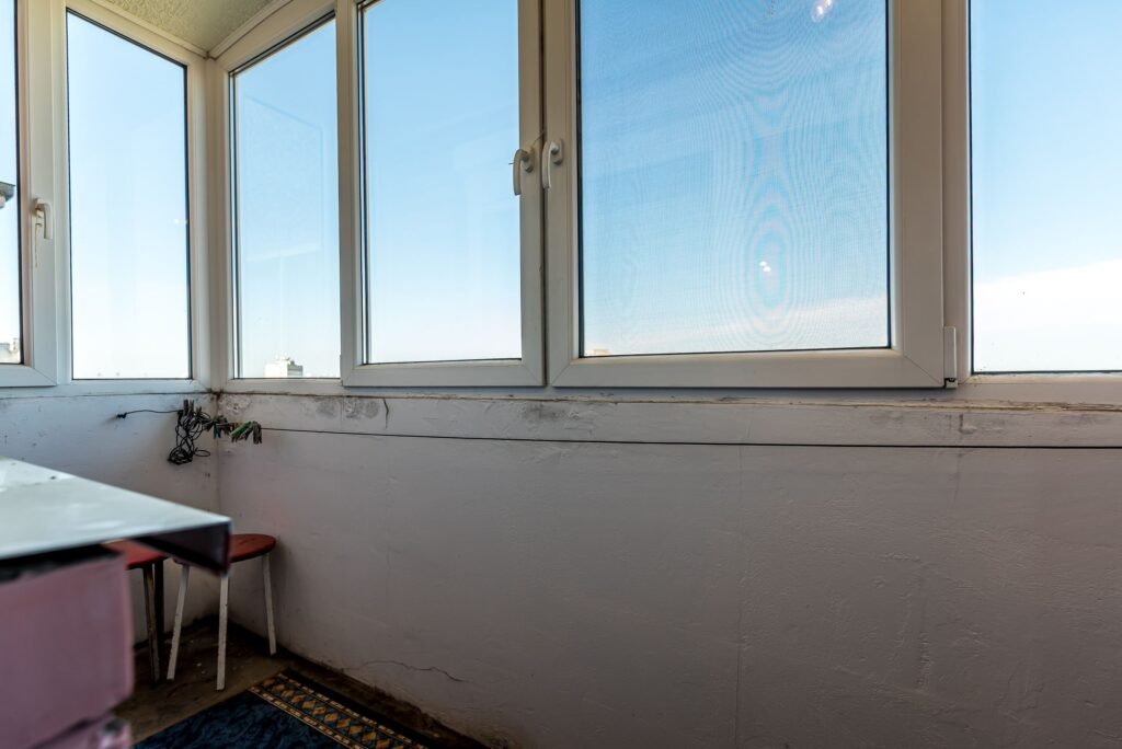 Apartament cu 3 camere în Podgoria Arad, vedere frumoasă, 2 balcoane De vânzare Apartament cu 3 camere în Podgoria Arad, vedere frumoasă, 2 balcoane în zona Podgoria 3 camere 2 dormitoare Arad 1