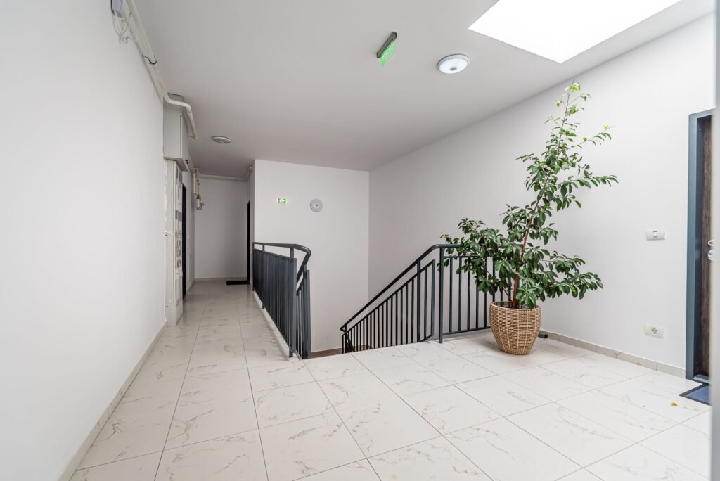 Apartament premium 3 camere | Westfield Arad | Spațiu generos De vânzare Apartament premium 3 camere | Westfield Arad | Spațiu generos în zona Aurel Vlaicu 3 camere 2 dormitoare Arad 1