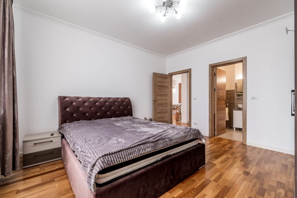 Apartament premium 3 camere | Westfield Arad | Spațiu generos De vânzare Apartament premium 3 camere | Westfield Arad | Spațiu generos în zona Aurel Vlaicu 3 camere 2 dormitoare Arad 1