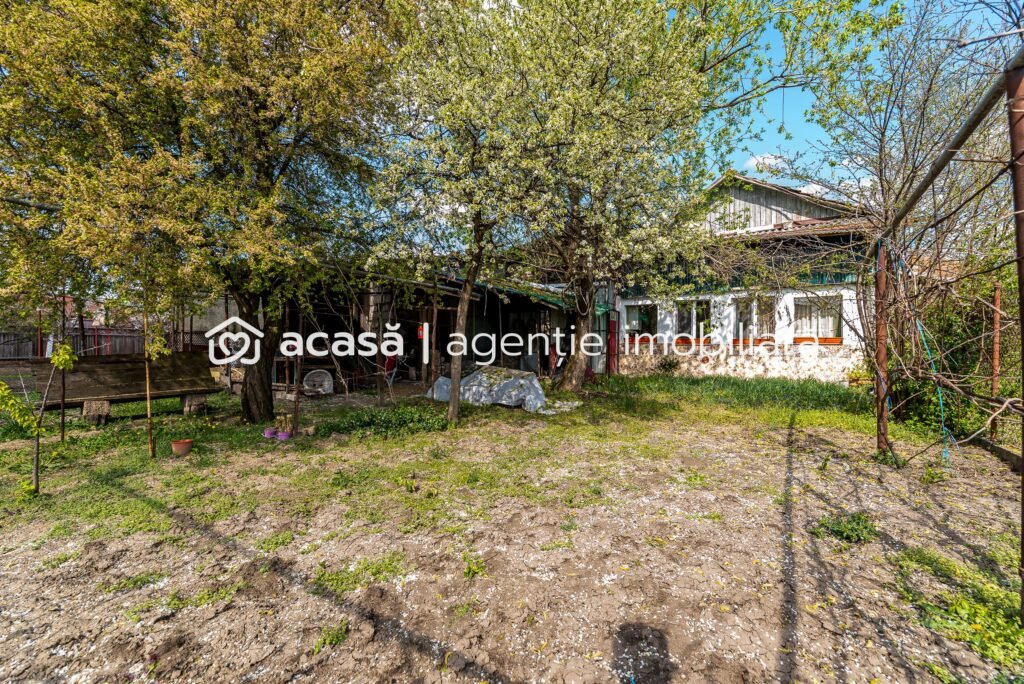 Apartament spatios cu potential enorm in Gradiste Comision 0% De vânzare Apartament spatios cu potential enorm in Gradiste Comision 0% în zona Gradiste 4 camere 3 dormitoare Arad 1