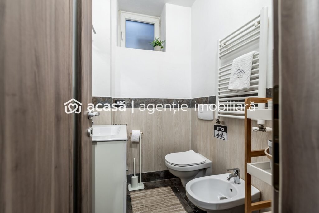 Apartament tip Loft ultracentral | parter | 90 mp | pe 2 niveluri De vânzare Apartament tip Loft ultracentral | parter | 90 mp | pe 2 niveluri în zona Central 1 camera 1 dormitor Arad 1
