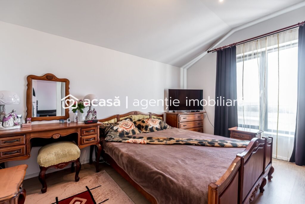 De vânzare Casă 4 camere 2024 – Cartier Via Carmina, Vladimirescu - COMISION 0 în zona Arad 4 camere 3 dormitoare Arad 1