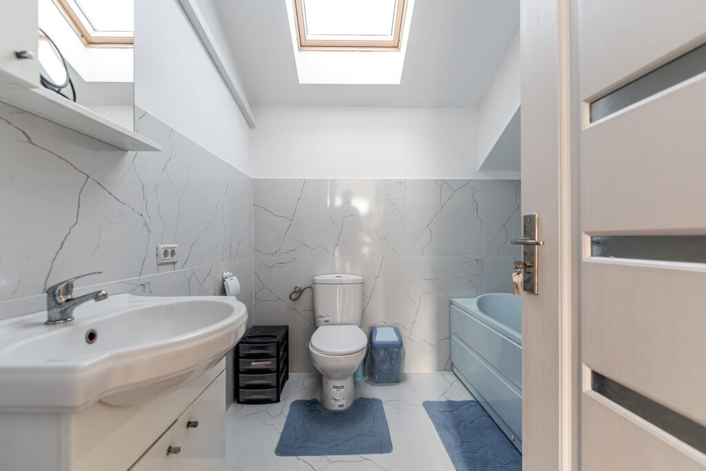 Casă 4 camere 2024 – Cartier Via Carmina, Vladimirescu – COMISION 0 De vânzare Casă 4 camere 2024 – Cartier Via Carmina, Vladimirescu - COMISION 0 în zona Arad 4 camere 3 dormitoare Arad 1