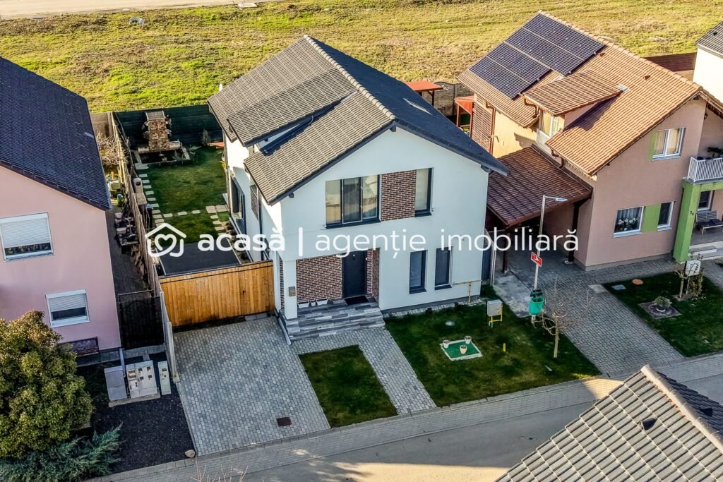De vânzare Casă 4 camere 2024 – Cartier Via Carmina, Vladimirescu - COMISION 0 în zona Arad 4 camere 3 dormitoare Arad 1