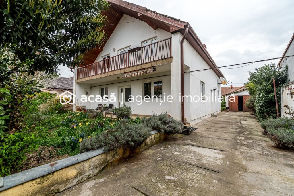 Casă 5 camere Aradul Nou Zona Tabacovici. Teren 360 mp și garaj De vânzare Casă 5 camere Aradul Nou Zona Tabacovici. Teren 360 mp și garaj în zona Aradul Nou 5 camere 4 dormitoare Arad 1