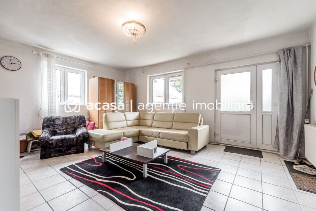 Casă 5 camere Aradul Nou Zona Tabacovici. Teren 360 mp și garaj De vânzare Casă 5 camere Aradul Nou Zona Tabacovici. Teren 360 mp și garaj în zona Aradul Nou 5 camere 4 dormitoare Arad 1