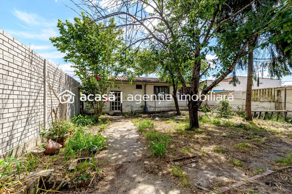 Casă pe Dorobanților | 716 mp teren | centrală gaz | Pârneava De vânzare Casă pe Dorobanților | 716 mp teren | centrală gaz | Pârneava în zona Parneava 5 camere 3 dormitoare Arad 1