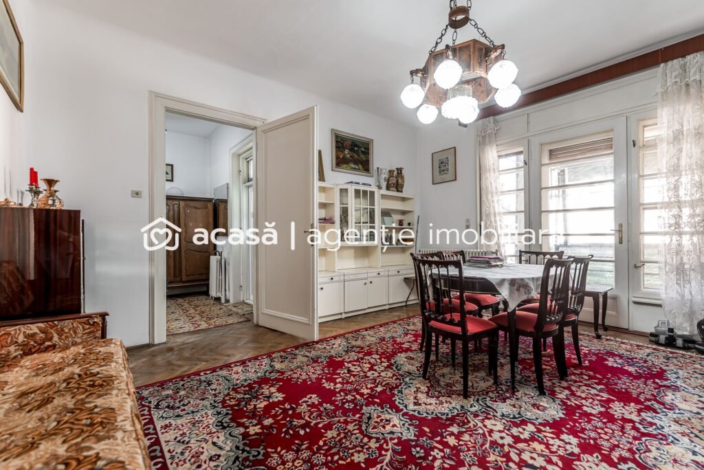 De vânzare Etaj întreg vis-à-vis de Tribunalul Arad | 269 mp | Demisol privat în zona Ultracentral 3 camere 2 dormitoare Arad 1